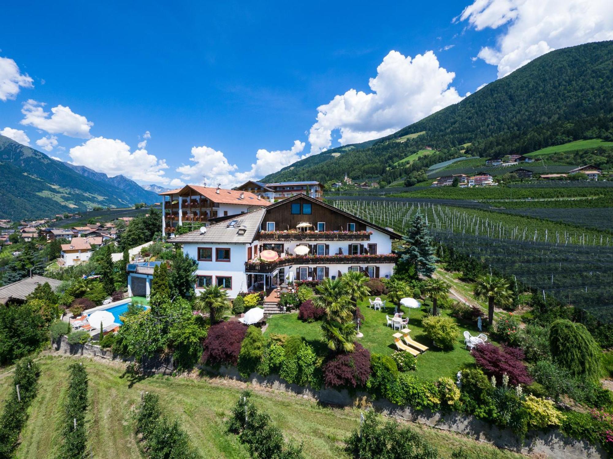 Pension Zum Burggraefler Schenna Ngoại thất bức ảnh
