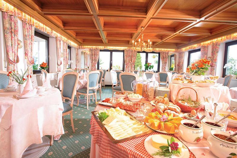 Pension Zum Burggraefler Schenna Ngoại thất bức ảnh